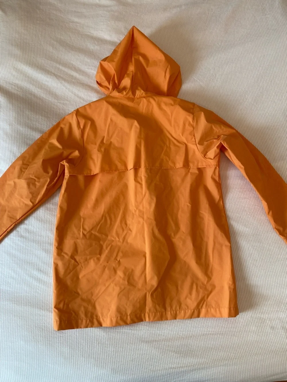 L.L. Bean Womens Petite Orange Hooded Raincoat - Picture 2 of 7